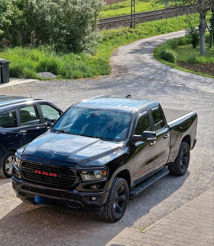 Gebraucht RAM 1500 400 PS (294 kW) 2019 Schwarz Pickup
