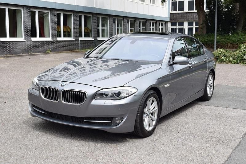 Grau Gebraucht 2010 BMW 525 Limousine | 4.999 € (Superpreis) - Bild 1/4