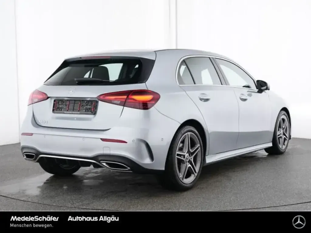 Gebraucht Mercedes A180 AMG 136 PS (100 kW) 2025 Hightechsilber (metallic) Limousine