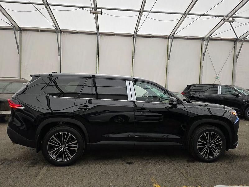 Neu Toyota Highlander Platinum 366 PS (269 kW) 2026 Schwarz SUV