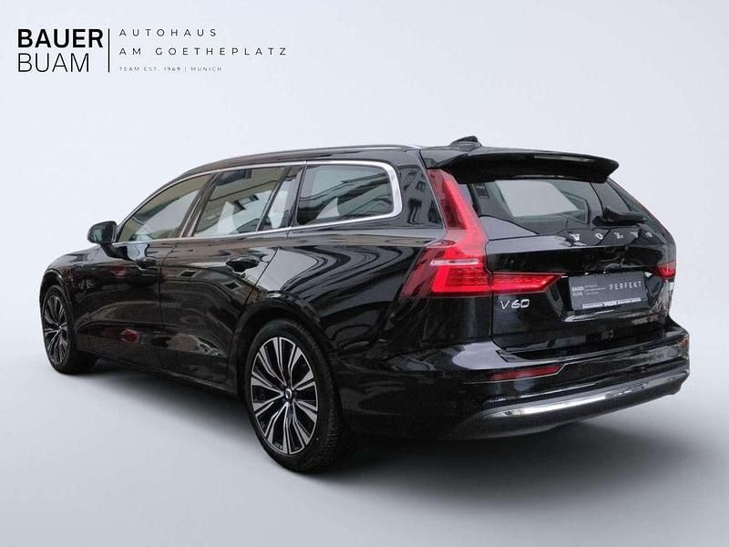 Gebraucht Volvo V60 Plus 253 PS (186 kW) 2022 Schwarz Kombi