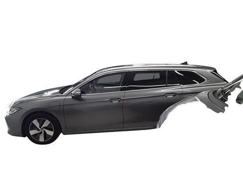 Gebraucht VW Passat Elegance 150 PS (110 kW) 2025 Diabasgrau metallic Kombi