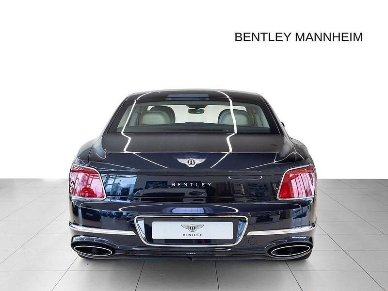 Neu Bentley Flying Spur 680 PS (500 kW) 2026 Dark sapphire Limousine