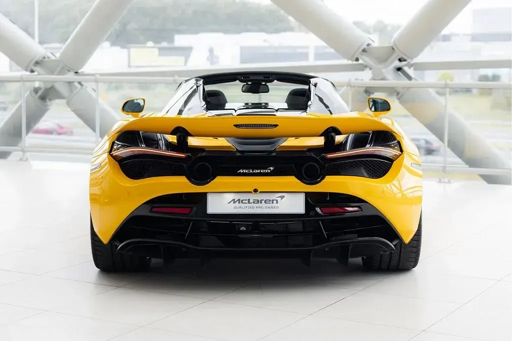 Gebraucht McLaren 720S 721 PS (530 kW) 2021 Gelb Cabrio