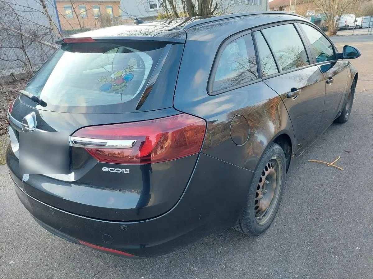 Gebraucht Opel Insignia 120 PS (88 kW) 2014 Schwarz Kombi