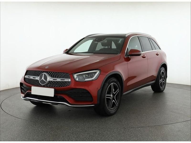 Rot Gebraucht 2020 Mercedes GLC400d SUV | 41.990 € (Guter Preis) - Bild 1/4