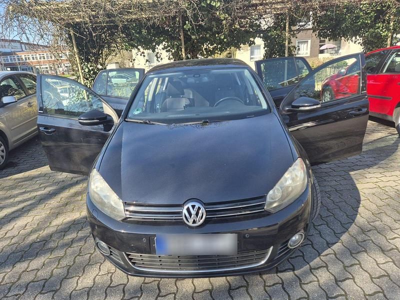 Gebraucht VW Golf VII Match 122 PS (89 kW) 2012 Schwarz Limousine
