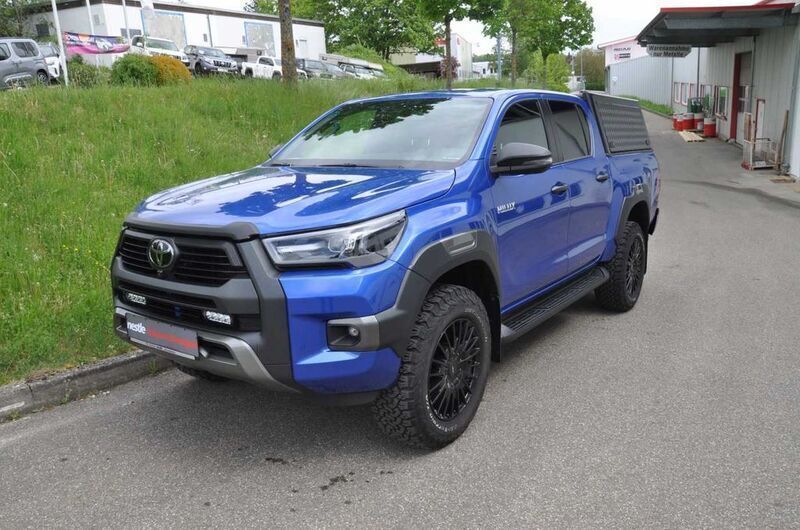 Titanblau metallic Gebraucht 2022 Toyota HiLux Abholung | 67.000 € - Bild 1/4