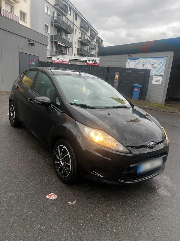 Gebraucht Ford Fiesta 71 PS (52 kW) 2011 Schwarz Kleinwagen