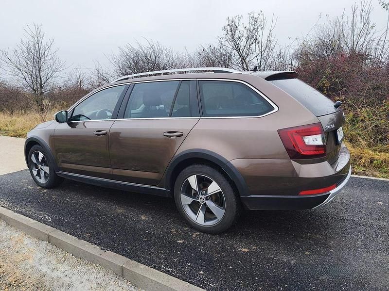 Gebraucht Skoda Octavia Scout Scout 4x4 184 PS (135 kW) 2017 Braun Kombi