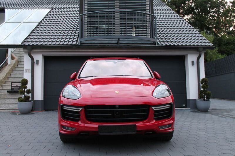 Gebraucht Porsche Cayenne GTS 441 PS (324 kW) 2017 Rot SUV