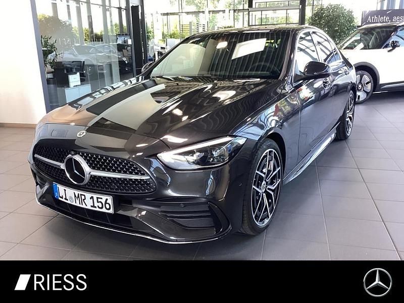 Metalliclack graphitgrau Gebraucht 2025 Mercedes C200 AMG Limousine | 59.950 € - Bild 1/4