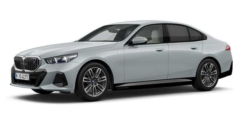 Grau Gebraucht 2024 BMW i5 Comfort Edition Limousine | 65.107 € (Etwas zu teuer) - Bild 1/4