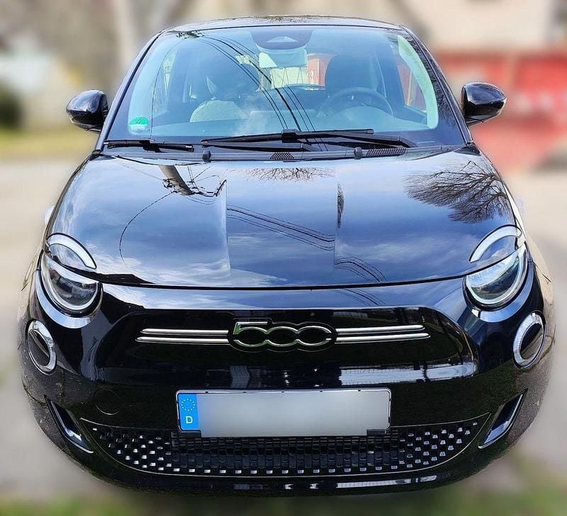 Gebraucht Fiat 500e Icon 86 kW (118 PS) 2023 Schwarz Kleinwagen