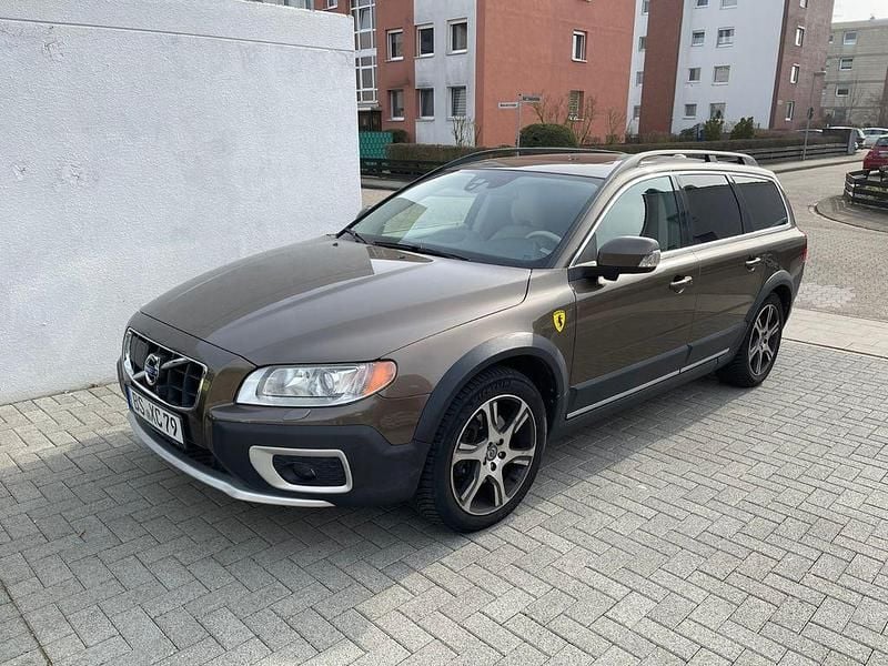 Gebraucht Volvo XC70 329 PS (241 kW) 2011 Braun Kombi
