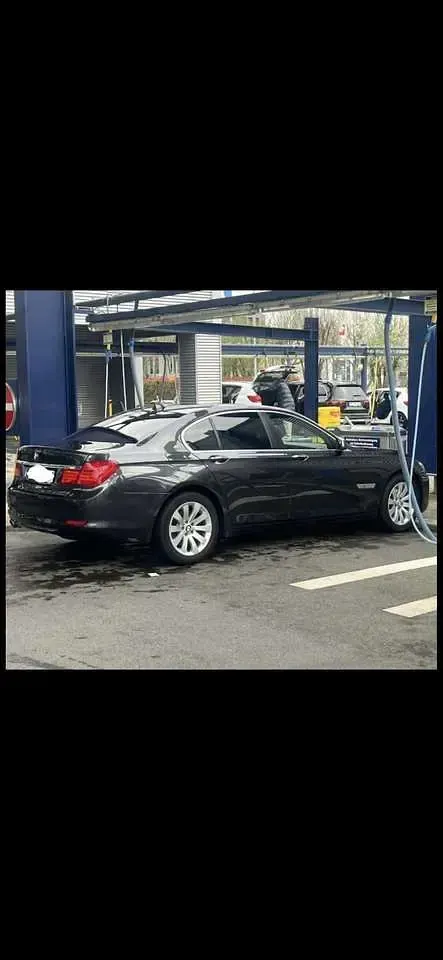 Gebraucht BMW 730L 245 PS (180 kW) 2009 Limousine
