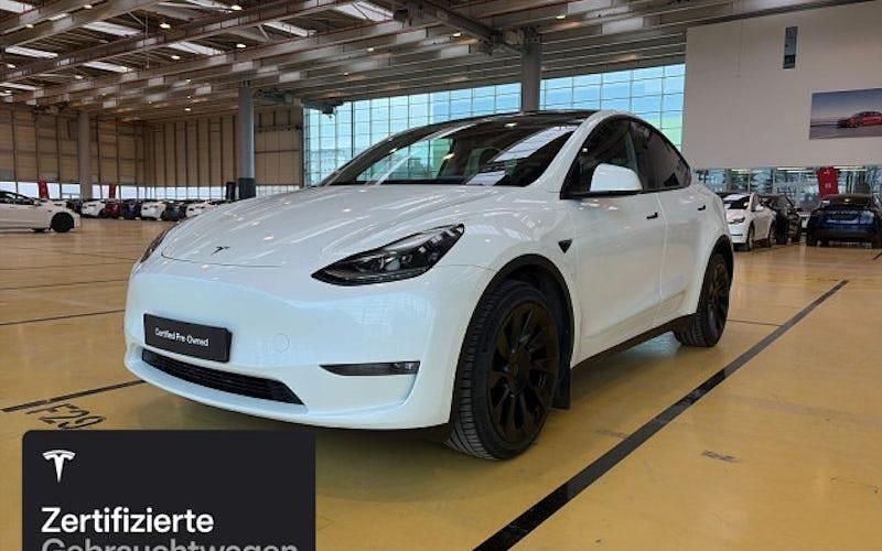 Gebraucht Tesla Model Y 273 kW (372 PS) 2023 Weiß SUV