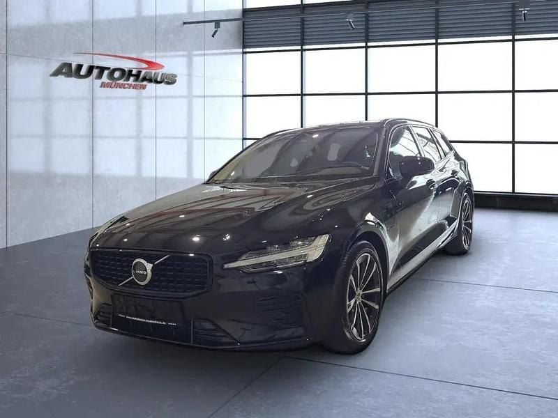 Onyx black (schwarz) Gebraucht 2023 Volvo V60 Plus Kombi | 39.990 € (Fairer Preis) - Bild 1/4