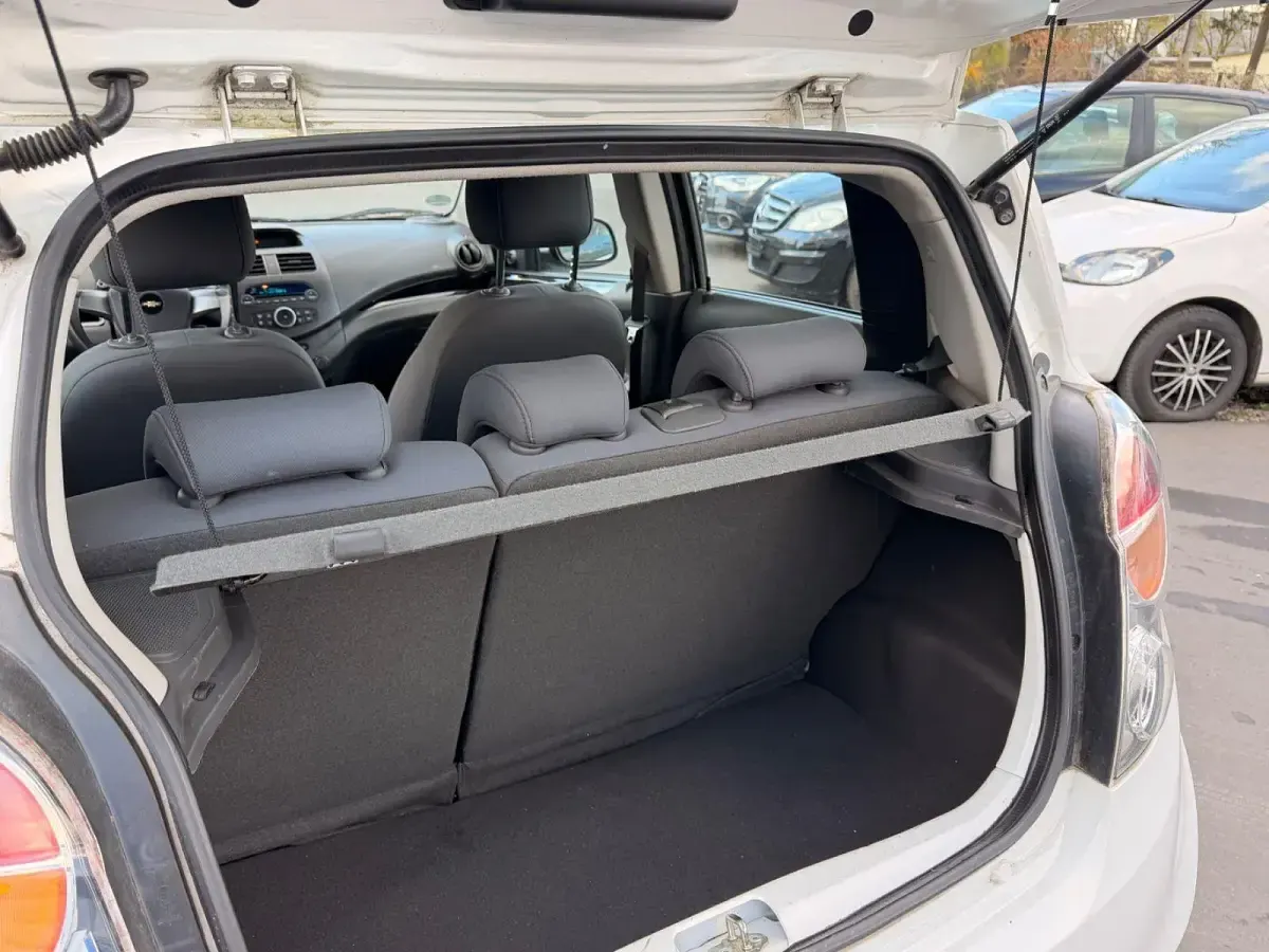 Gebraucht Chevrolet Spark LS 68 PS (50 kW) 2013 Weiß Kleinwagen
