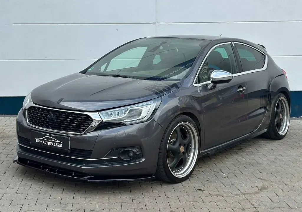 Gebraucht DS Automobiles DS4 211 PS (155 kW) 2016 Grau Limousine