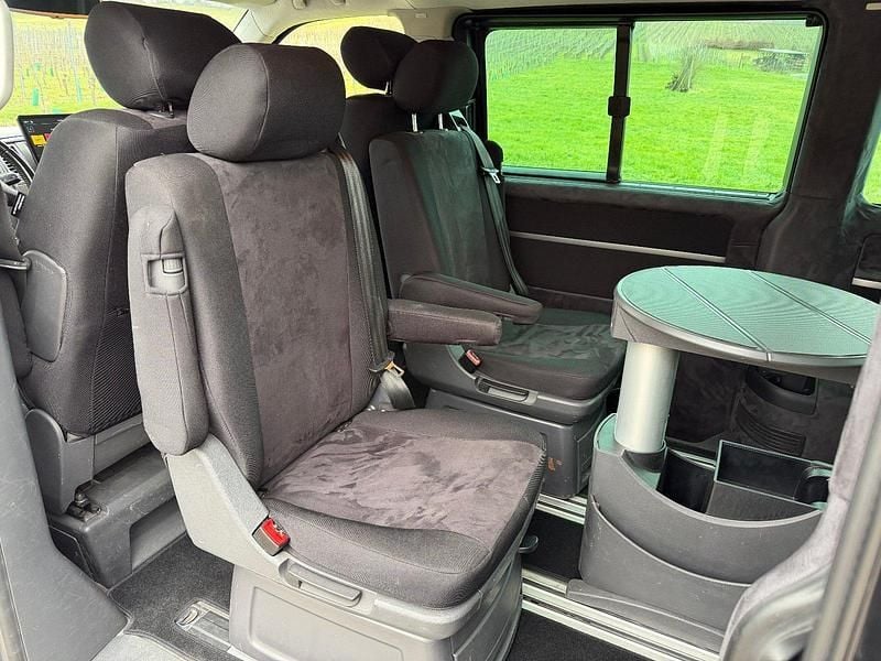 Second-hand VW T5 131 CP (96 kW) 2004 Negru Van