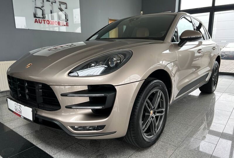 Beige metallic Gebraucht 2018 Porsche Macan SUV | 38.999 € - Bild 1/4