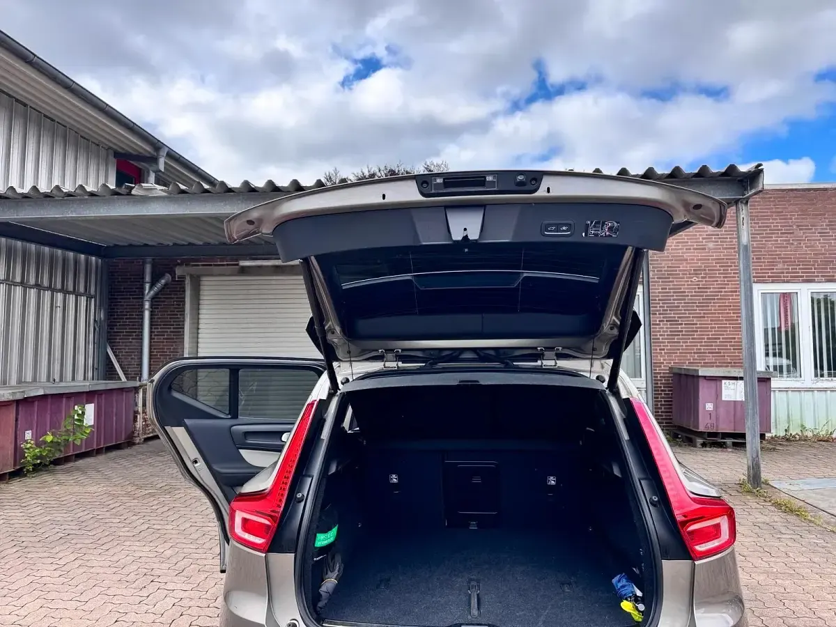Gebraucht Volvo XC40 200 PS (147 kW) 2020 Beige SUV