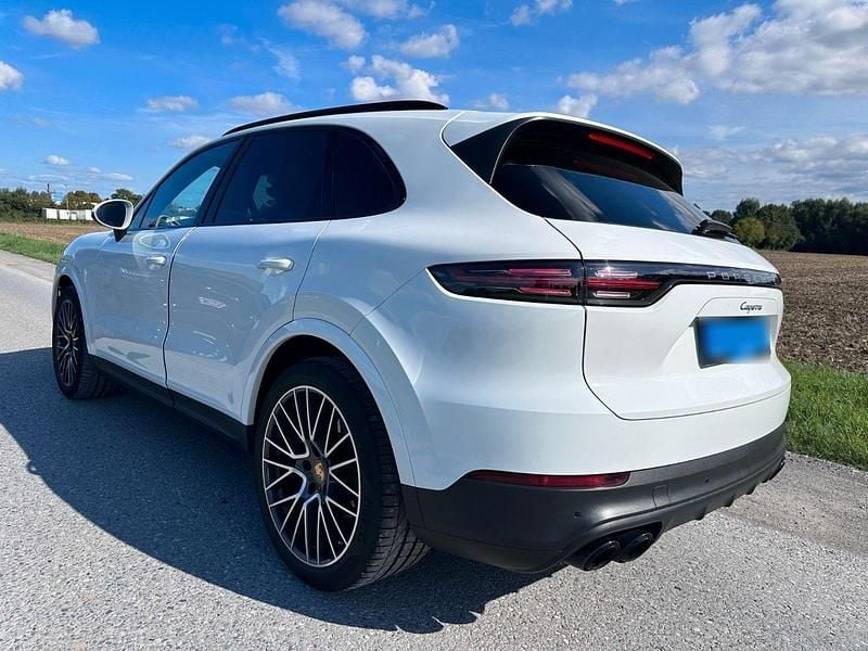 Second-hand Porsche Cayenne 340 CP (250 kW) 2020 Alb SUV
