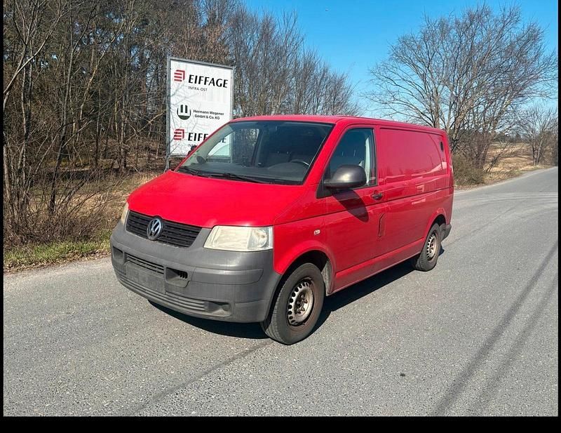 Second-hand VW Transporter 116 CP (85 kW) 2009 Roșu Van