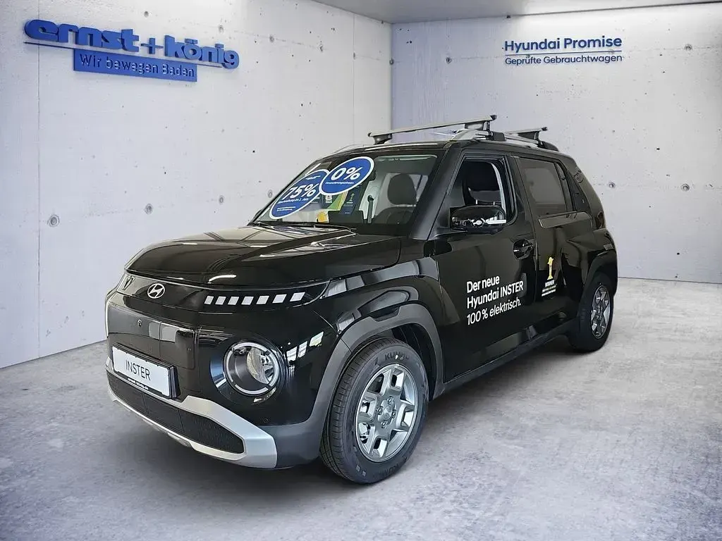 Gebraucht Hyundai Inster Trend 71 kW (97 PS) 2025 Schwarz Kleinwagen