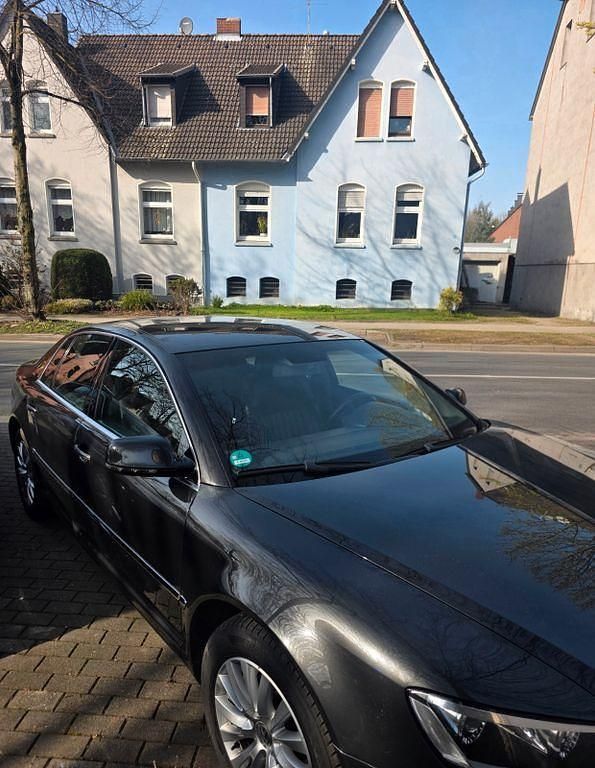 Gebraucht VW Phaeton 239 PS (175 kW) 2013 Grau Limousine