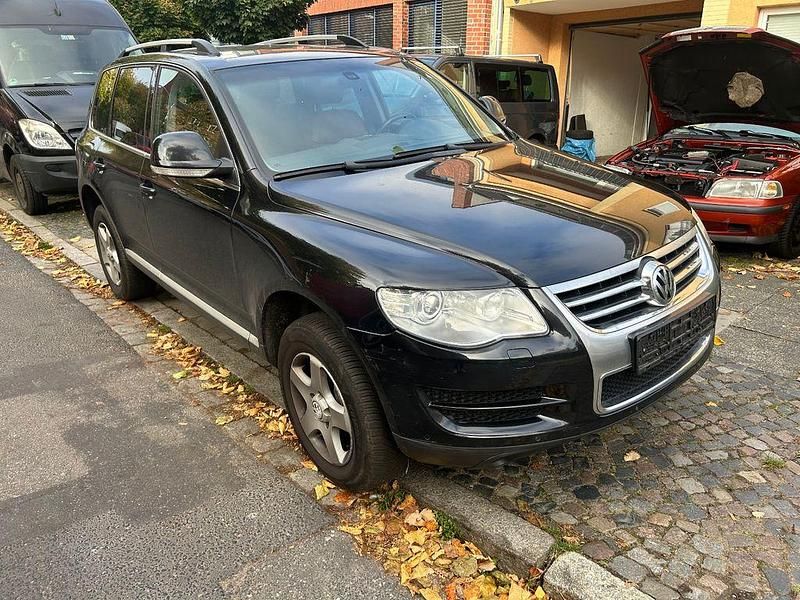 Schwarz Gebraucht 2007 VW Touareg SUV | 3.990 € (Superpreis) - Bild 1/4