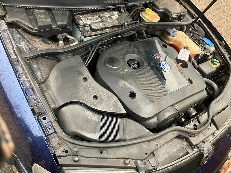 Gebraucht 2000 VW Passat Kombi | 1.200 € (Guter Preis) - Bild 1/4