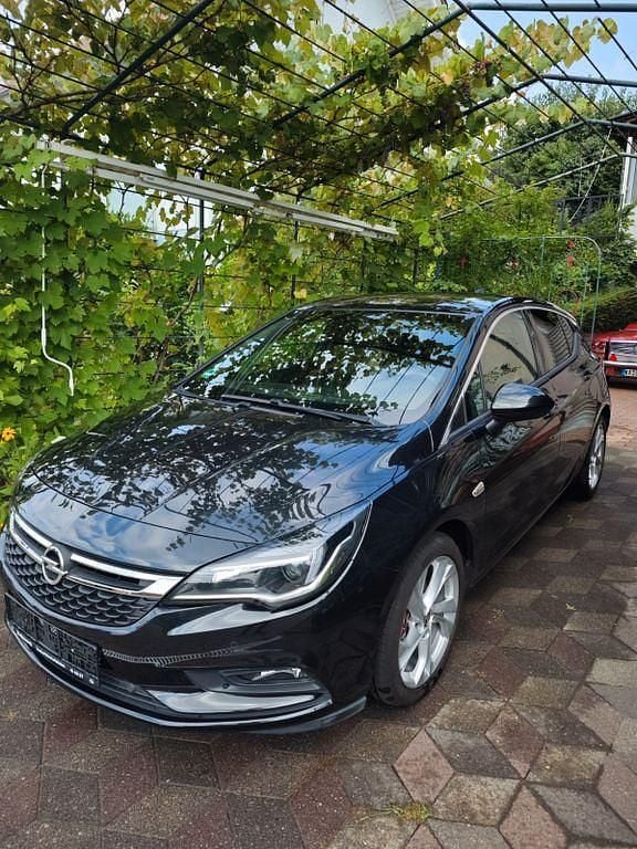 Schwarz Gebraucht 2016 Opel Astra Kombi | 8.900 € (Fairer Preis) - Bild 1/4