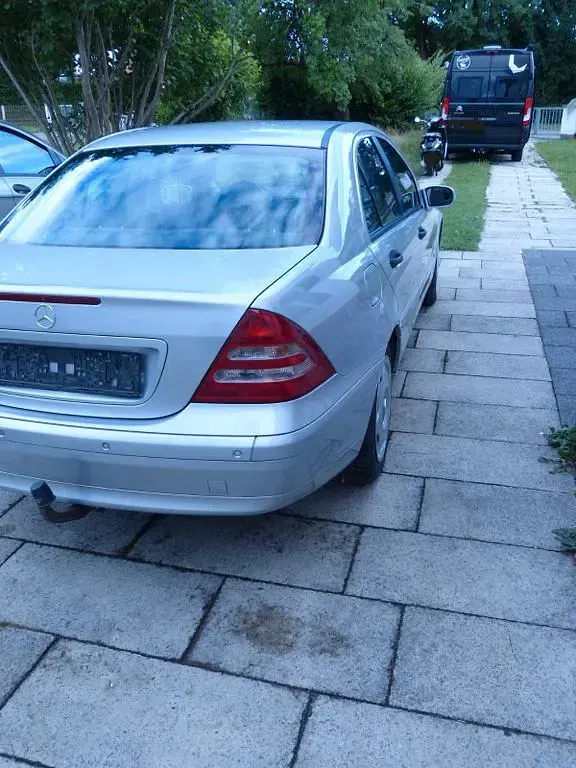 Gebraucht Mercedes C220 Classic 143 PS (105 kW) 2000 Grau Limousine