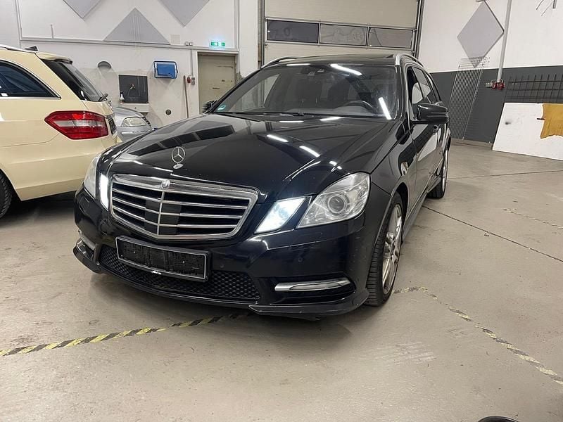 Gebraucht Mercedes E500 AMG 408 PS (300 kW) 2012 Schwarz Kombi