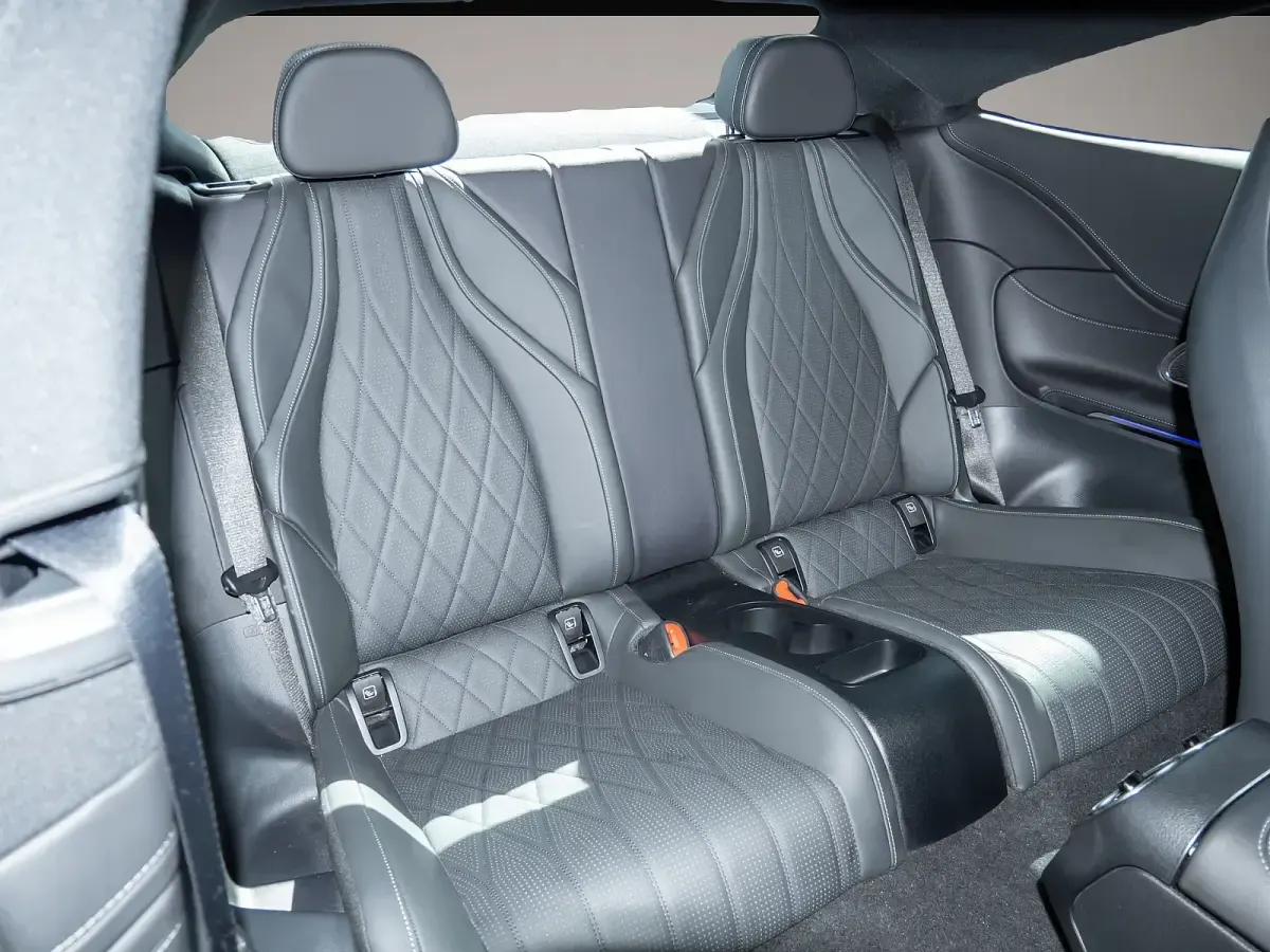 Gebraucht Mercedes CLE450 381 PS (280 kW) 2024 Schwarz