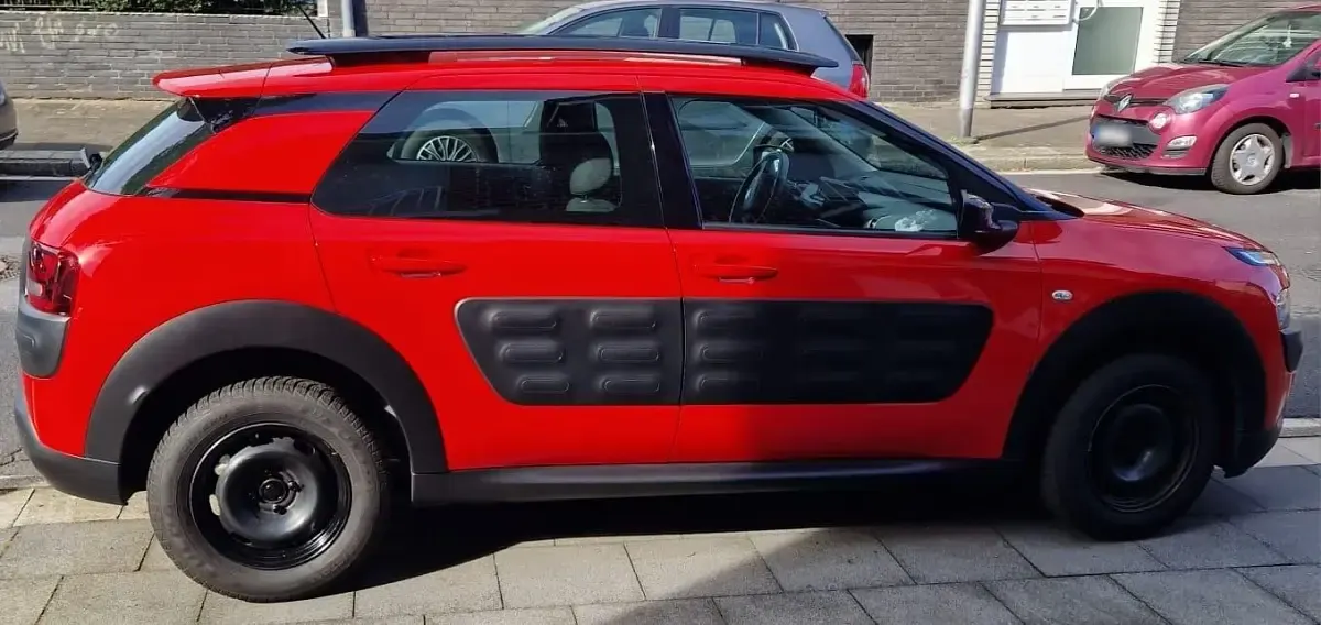 Gebraucht Citroën C4 99 PS (72 kW) 2016 Rot SUV