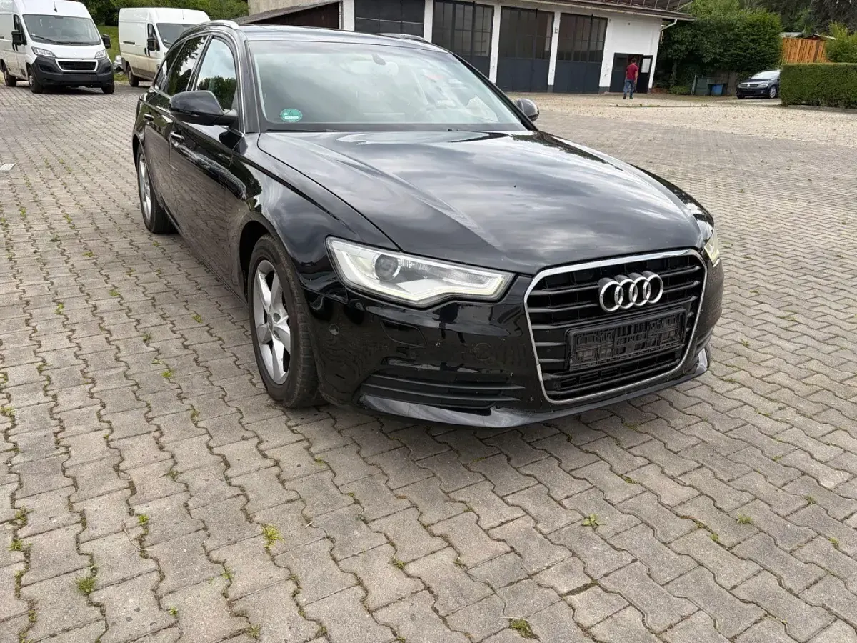 Gebraucht Audi A6 Business 204 PS (150 kW) 2012 Schwarz Kombi