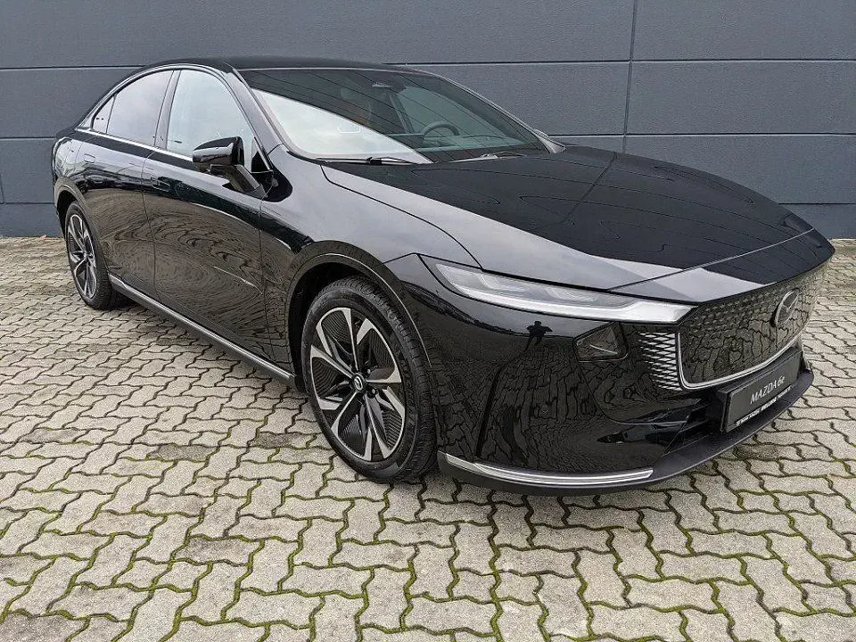 Neu Mazda 6e Takumi-Line 189 kW (258 PS) 2026 Schwarz Limousine