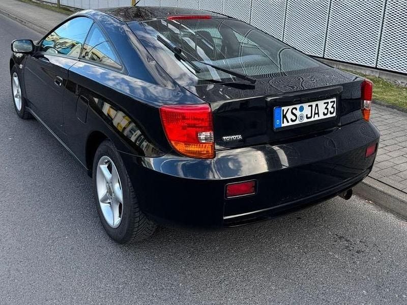 Gebraucht Toyota Celica 143 PS (105 kW) 2001 Schwarz Coupé