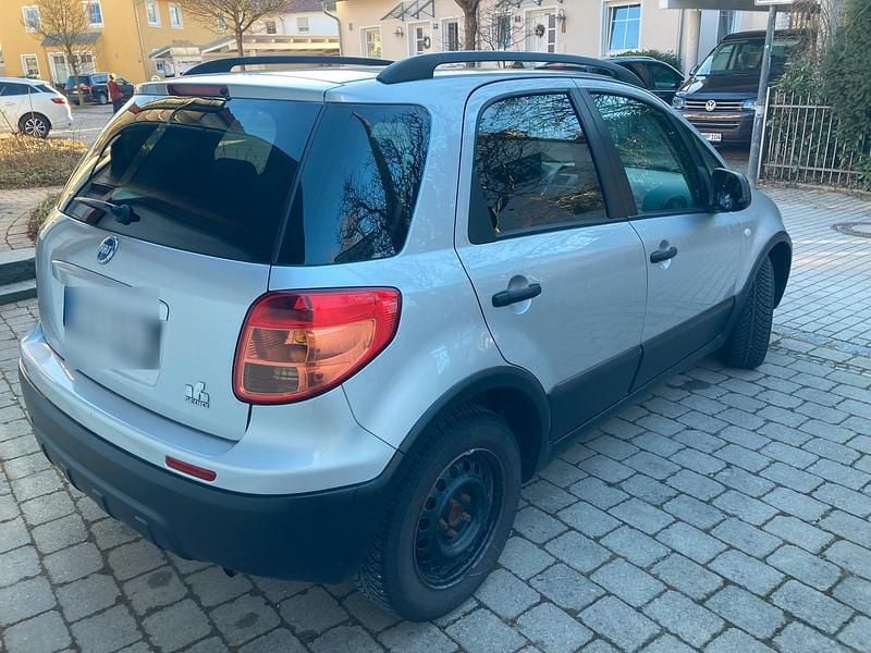 Gebraucht Fiat Sedici 120 PS (88 kW) 2008 Silber SUV