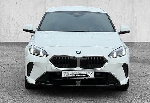 Gebraucht BMW 118 Shadowline 150 PS (110 kW) 2024 Weiß Kleinwagen