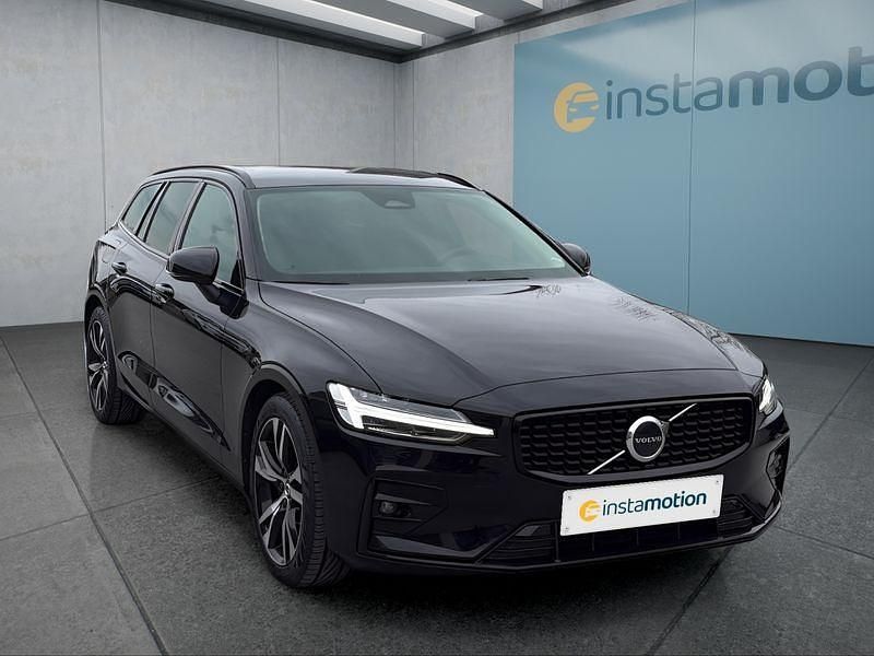 Gebraucht Volvo V60 Plus 197 PS (144 kW) 2024 Schwarz Kombi