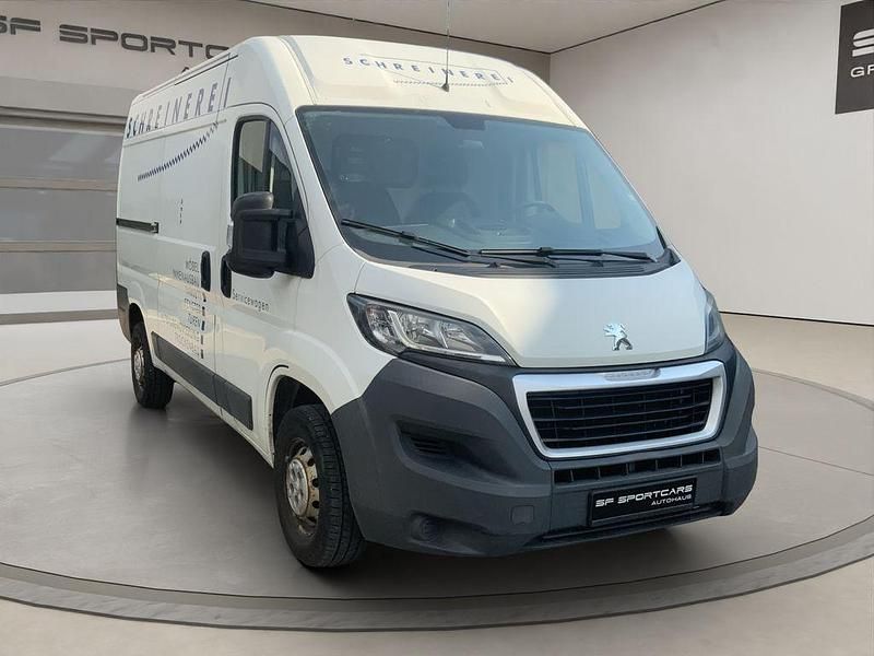 Gebraucht Peugeot Boxer 131 PS (96 kW) 2017 Weiß Van