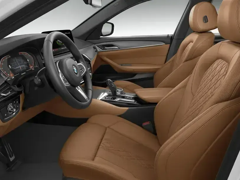 Gebraucht BMW 540 Performance 340 PS (250 kW) 2023 Weiß Limousine