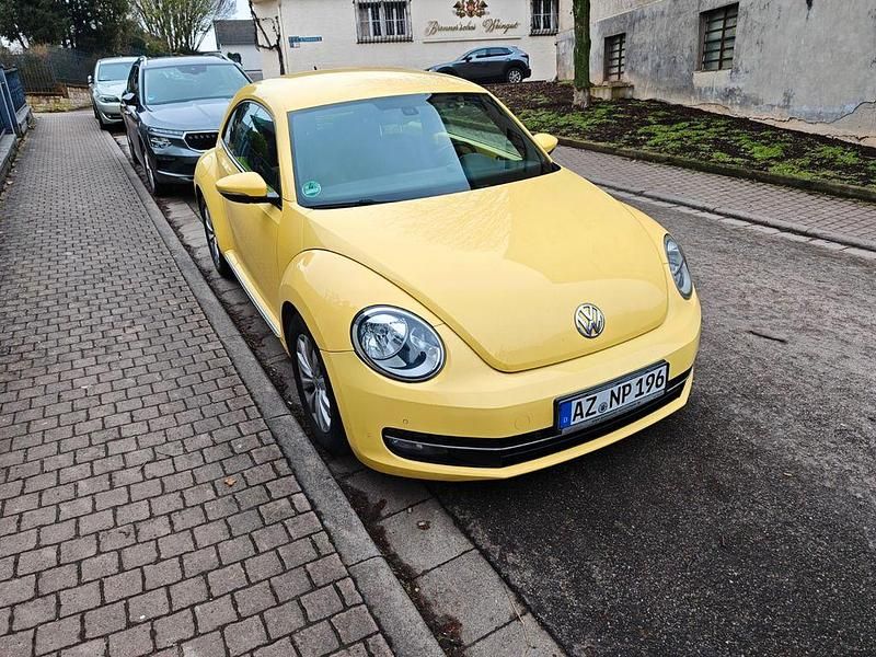 Gebraucht VW Beetle Design 105 PS (77 kW) 2013 Gelb Kleinwagen