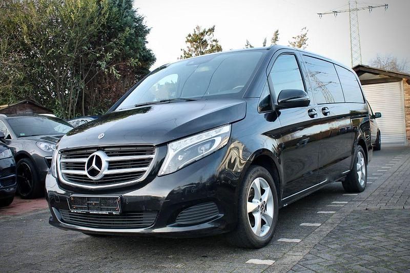 Gebraucht Mercedes V220 Edition 163 PS (119 kW) 2019 Schwarz Van / Kleinbus