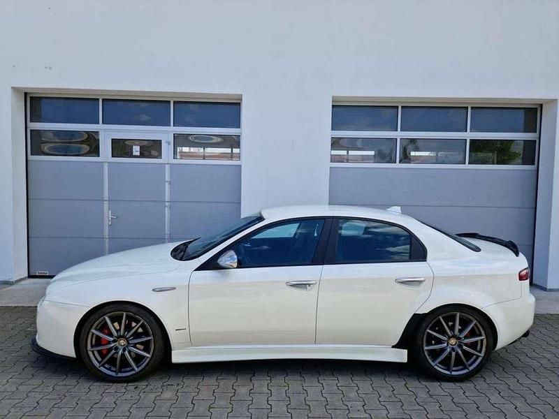 Gebraucht Alfa Romeo 159 260 PS (191 kW) 2009 Weiß Limousine