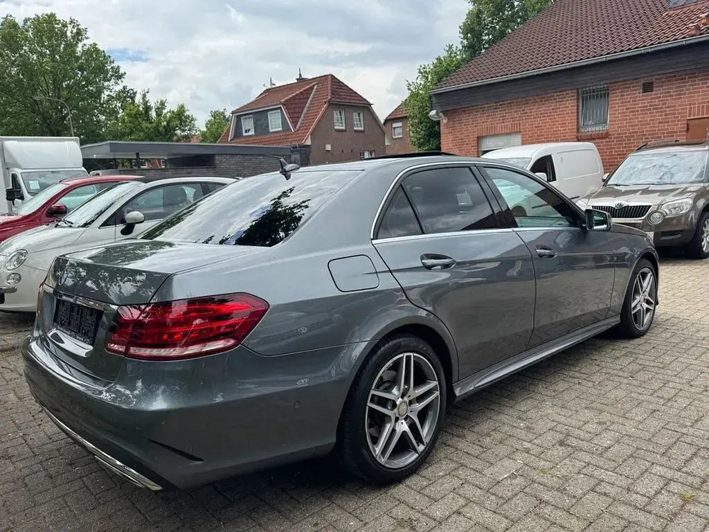 Gebraucht Mercedes E350 AMG line 258 PS (189 kW) 2017 Grau Limousine